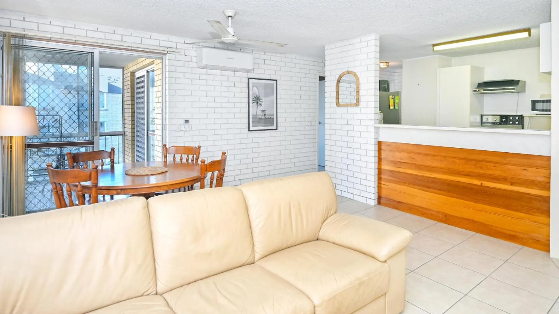קלונדרה Location Is Everything - Shops, Beaches, Views Zg3 0*,  אוסטרליה